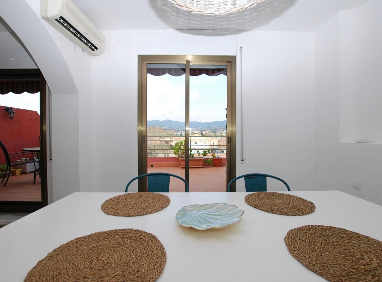 Laguna Blue Vilassar De Mar Exterior photo